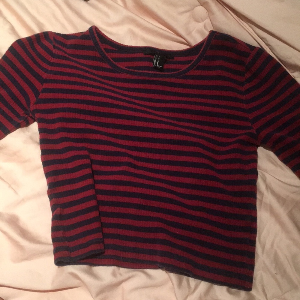 Cropped red&navy striped long sleeve